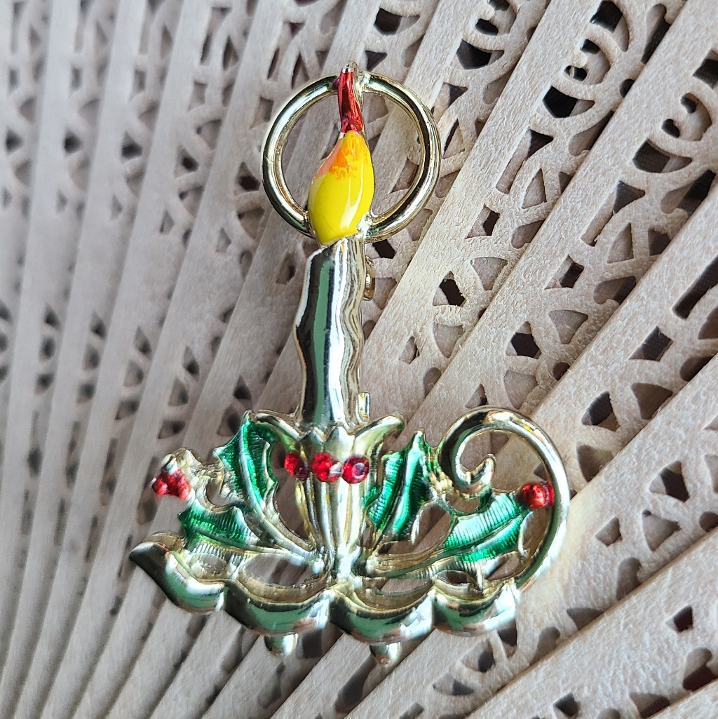 Antique Gold And Green Candle Brooch 29$